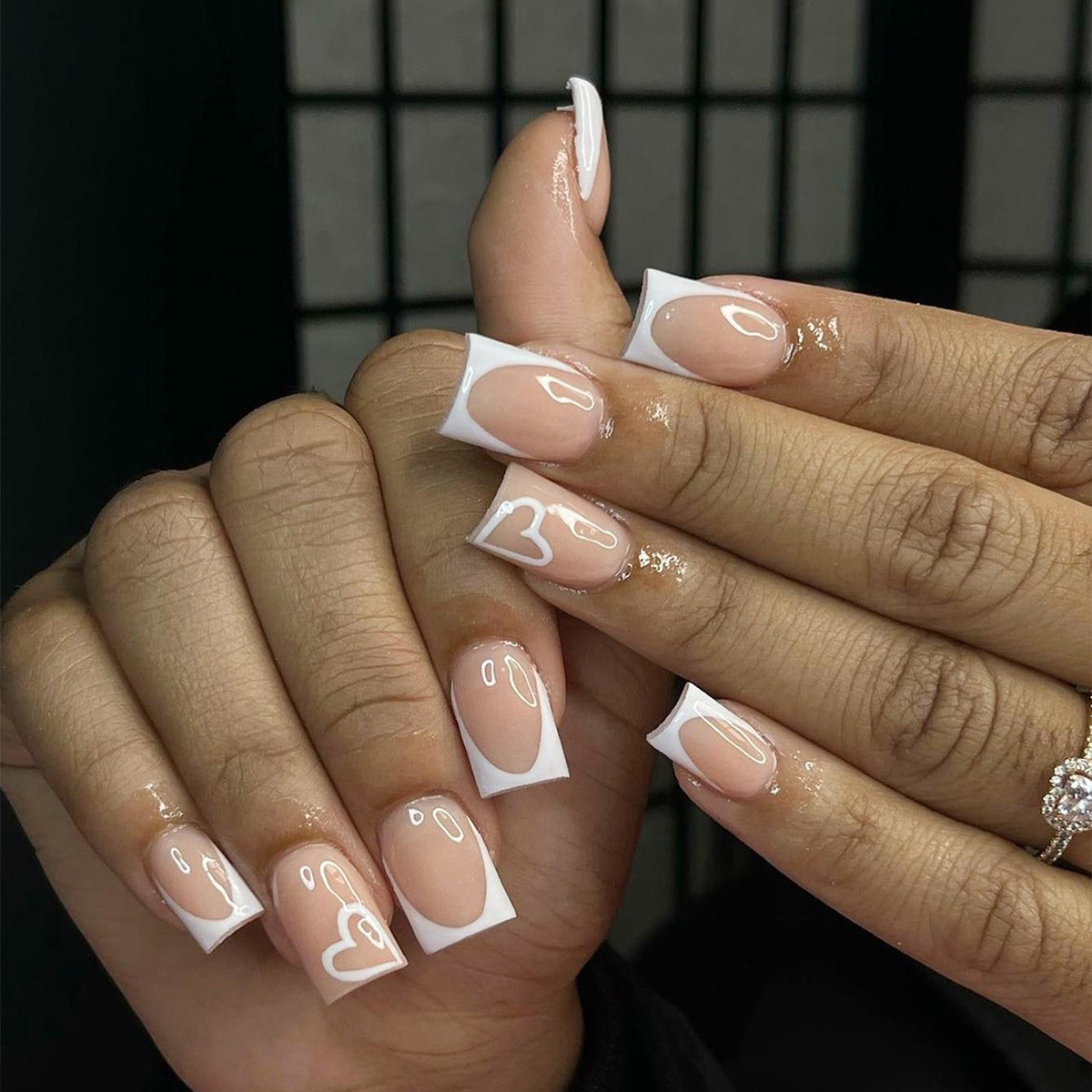 Nail Art Y2K - 24pcs medium square minimalist white heart