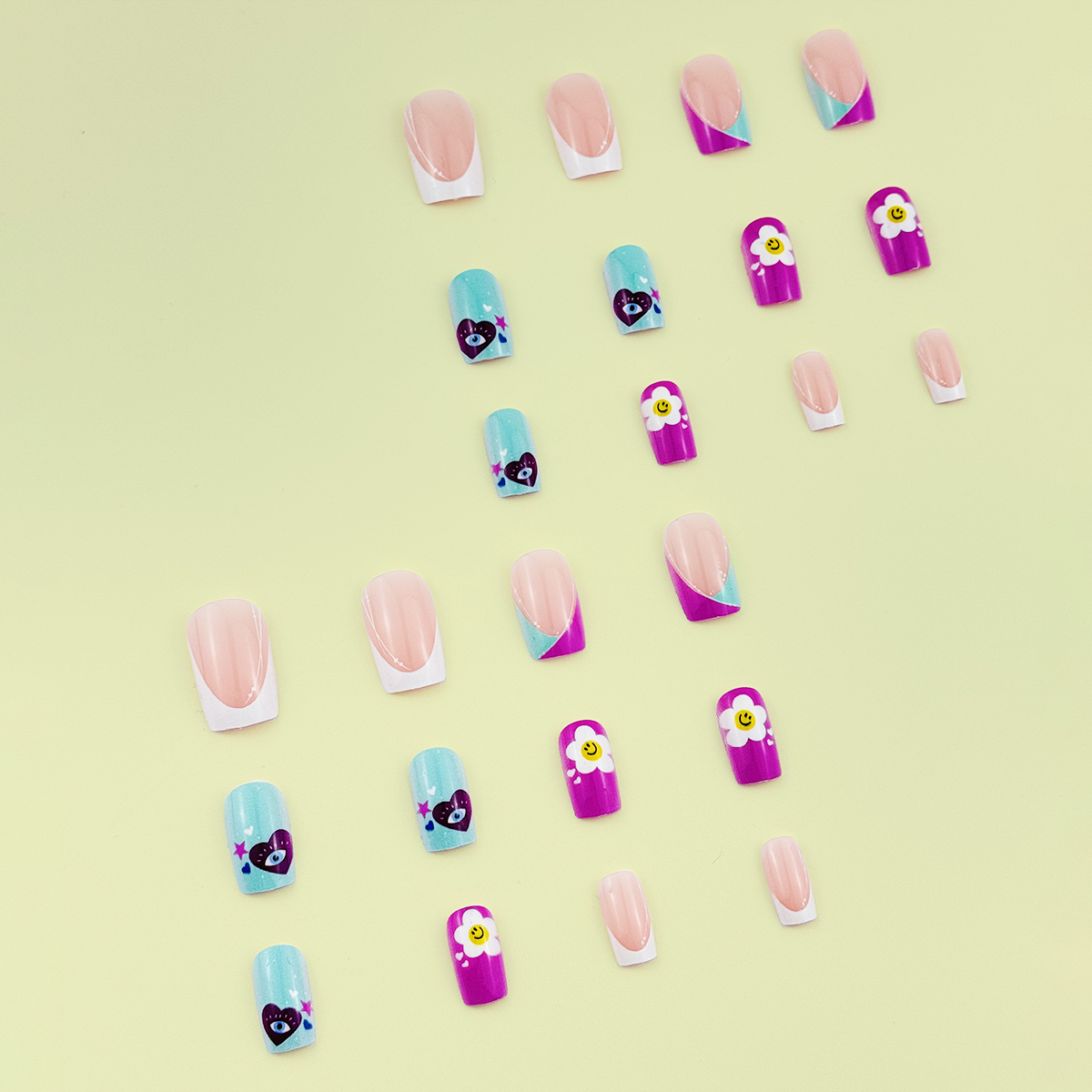 A Full Set of 24 Short Square  – обзор и цена Nail Art Y2K